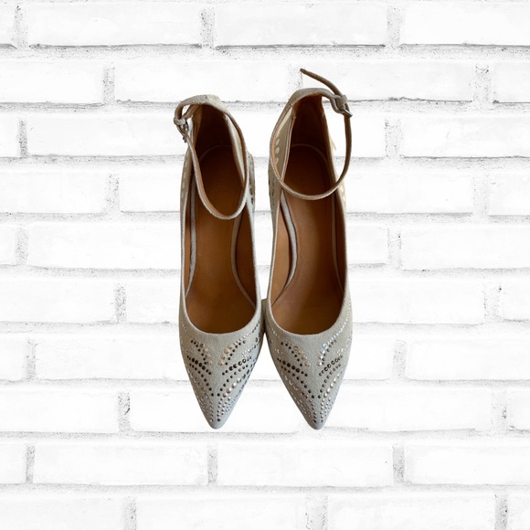 Isabel Marant Studded Grey Suede Pumps - Picture 2 of 6